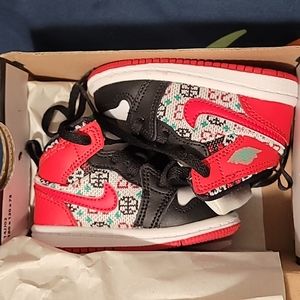 Baby Jordan 1 size 4c